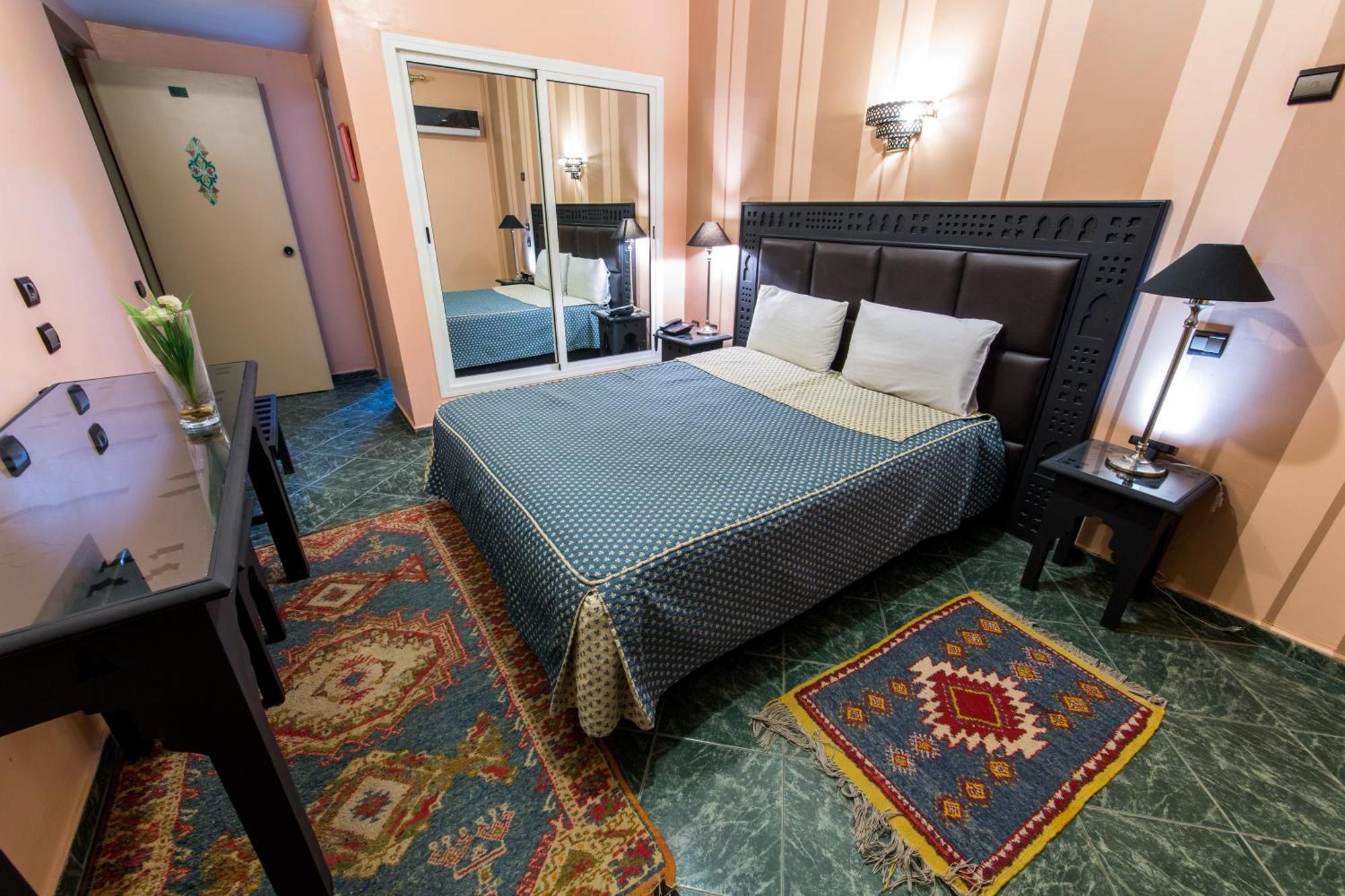Hotel Akouas Meknès Zimmer foto