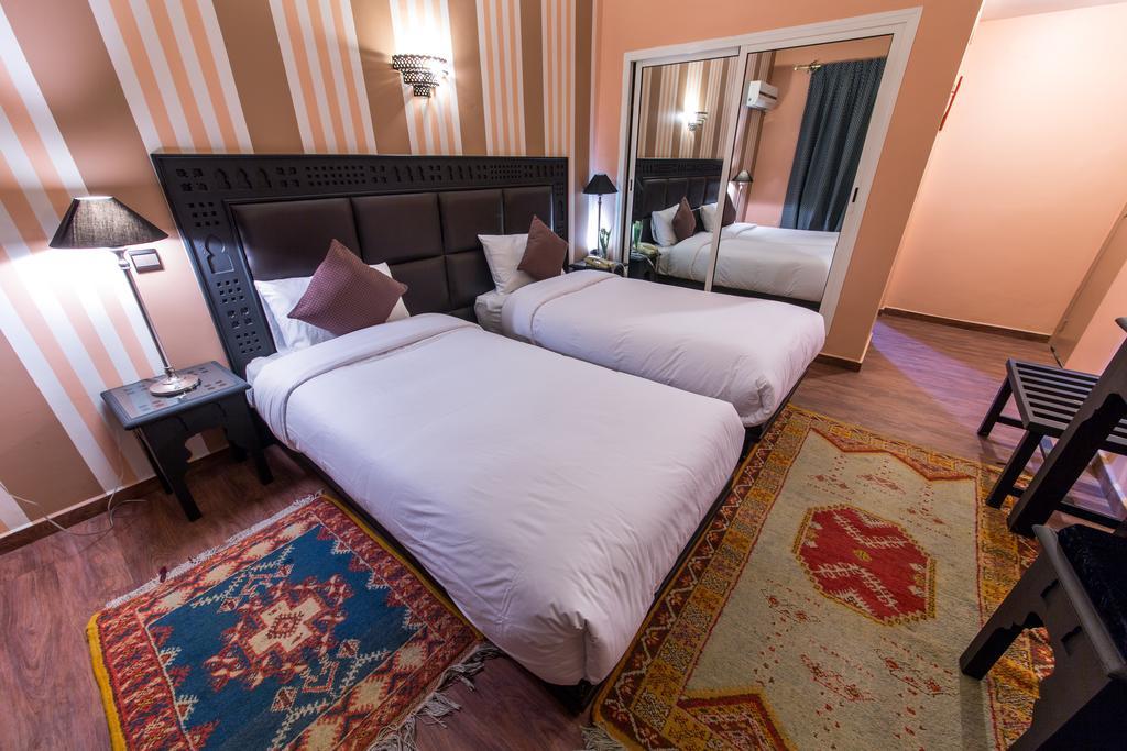 Hotel Akouas Meknès Zimmer foto