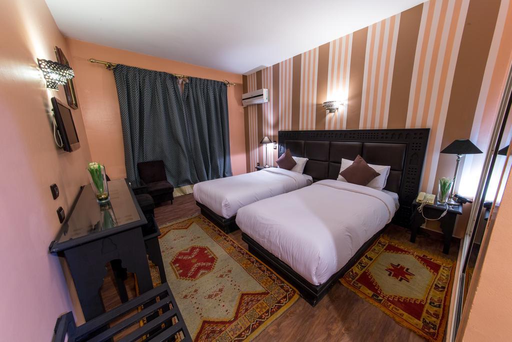Hotel Akouas Meknès Zimmer foto