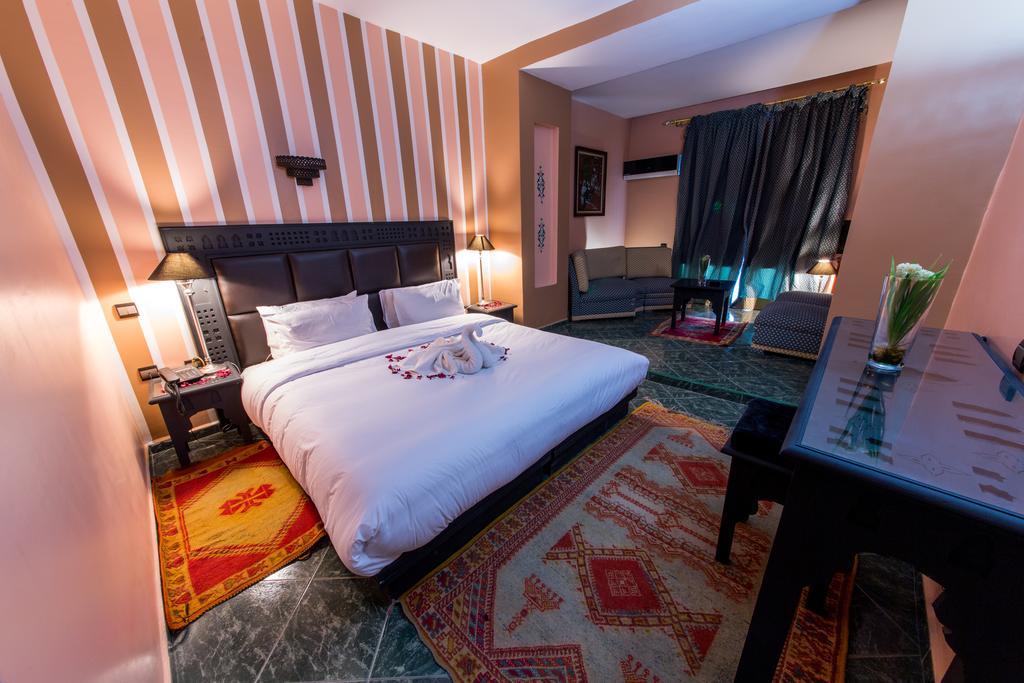 Hotel Akouas Meknès Zimmer foto