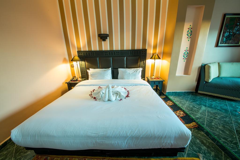 Hotel Akouas Meknès Zimmer foto